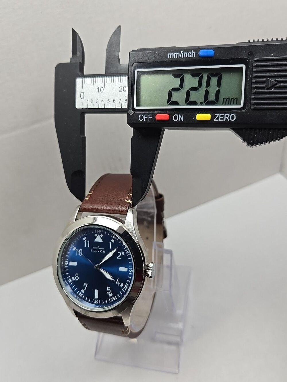 Elevon Hanson Blue Dial Pilot Watch Brown Leather Strap New Battery 42mm - Picture 6 of 12